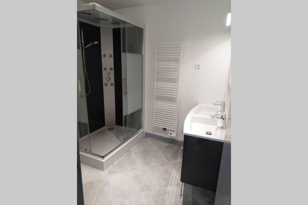 Maison de 2 à 8 personnes 5 chambres Portbail Extérieur photo